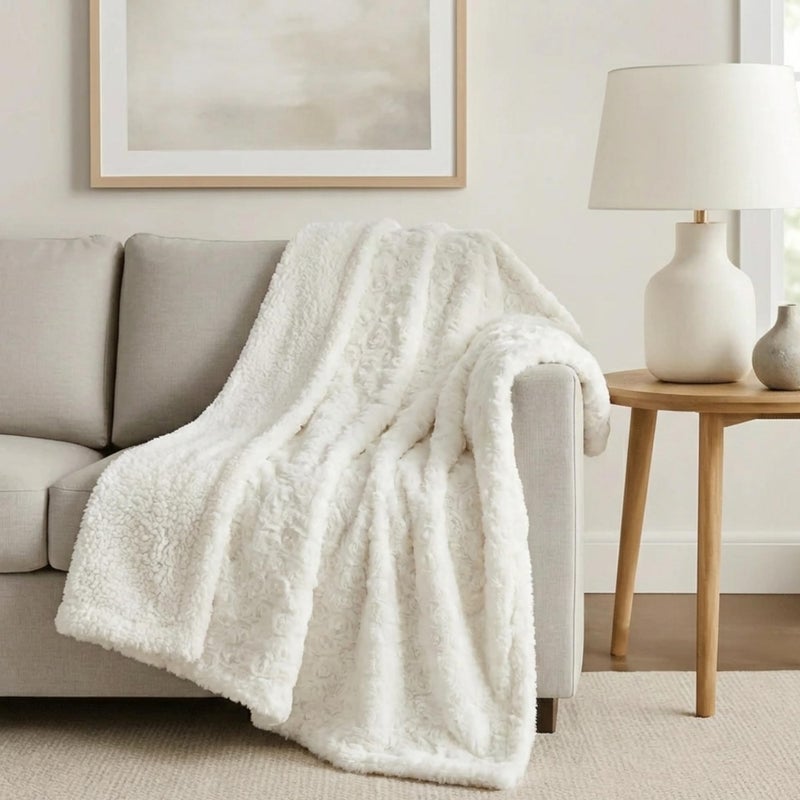 DaDa Bedding Collection بطانية دادة الفاخرة من الورد الأبيض، ناعمة ورقيقة، بفرو صناعي مع خلفية شيربا، بطانية سحاب سحابية - فائقة النعومة، دافئة، فخمة، صلبة، مناسبة للأريكة أو الكنبة أو السرير الملكي، 90" x 90" - Image 1